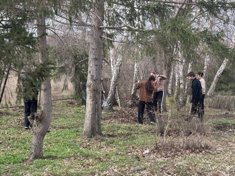 Юннаты Первых приняли активное участие во Всероссийской неделе субботников «Мы за чистоту»!.